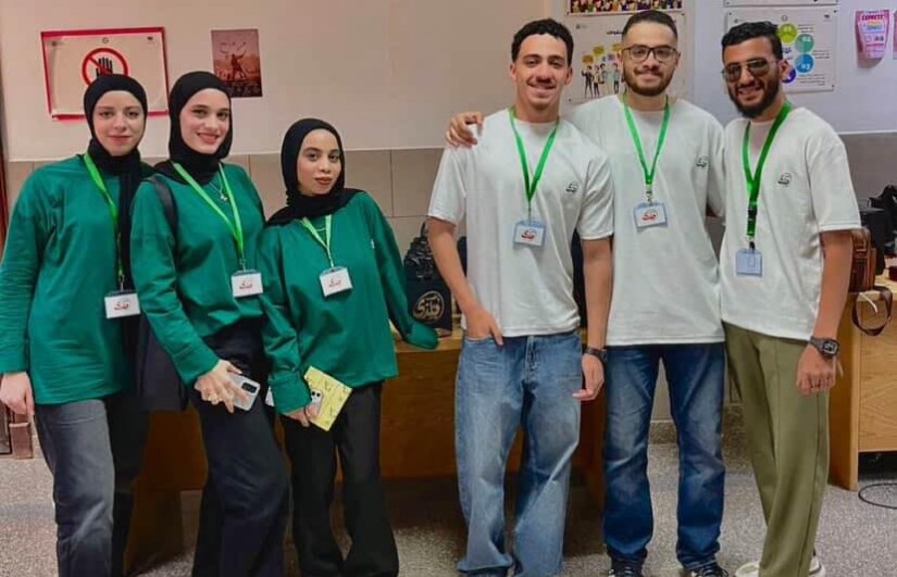 طلاب تخصص «الاتصال المرئي» بكلية الإعلام في جامعة الأهرام الكندية