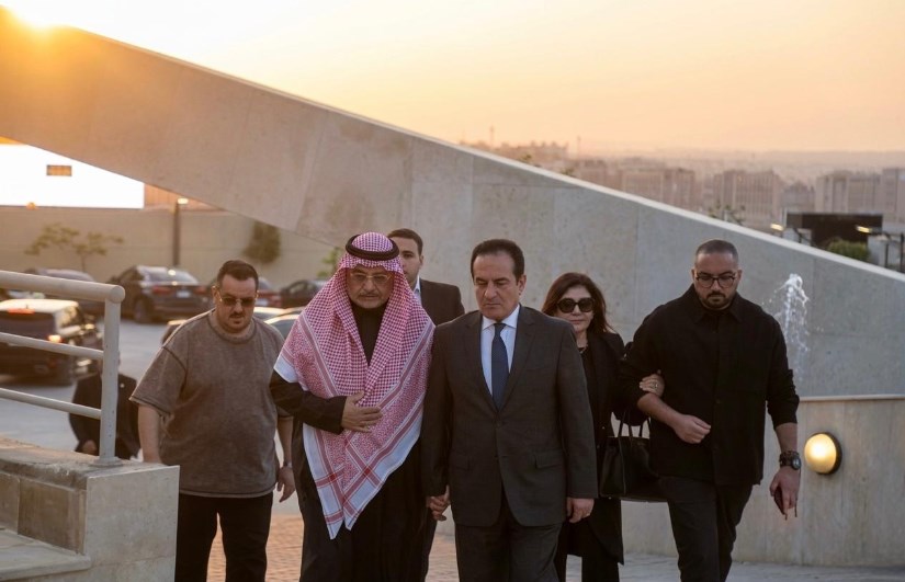 الفنان محمد ثروت 