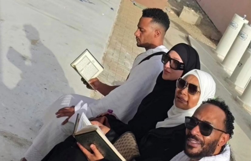 محمد رمضان وأسرته 