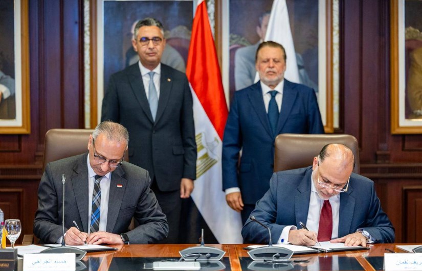 توقيع بروتوكول بين البنك المركزى ووزارة التموين