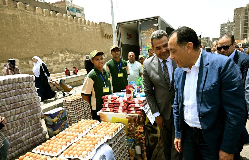 سوق أهلا بالعيد فى الجمالية