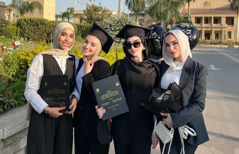 فريق عمل مشروع التخرج