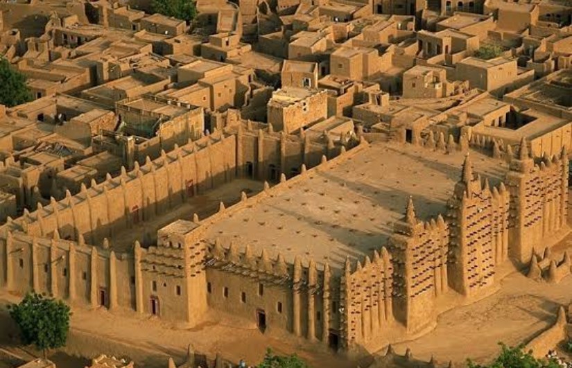 مالي دولة الثروات الطبيعية والتنوع الثقافي