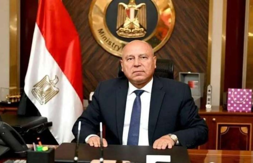 الفريق كامل الوزير وزير المقل