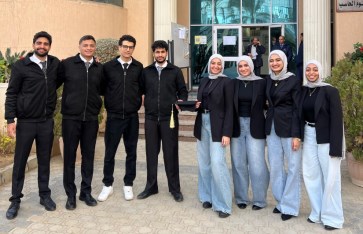 فريق العمل 
