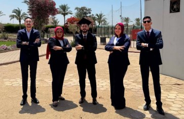 فريق العمل 