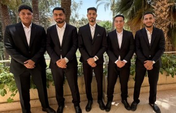 فريق العمل 
