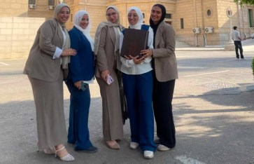 فريق العمل