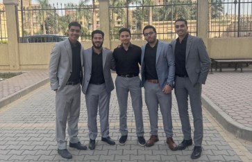 فريق العمل 
