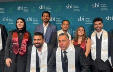 تخرج النجوم المصرية من برشلونة 