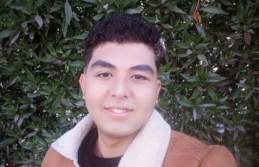 الطالب يوسف نبيل، بجامعة الدول العربية  فرع مصر