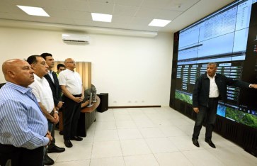 جولة رئيس الوزراء بمركز تحكم غرب التابع لشركة الإسكندرية لتوزيع الكهرباء