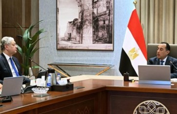 رئيس الوزراء يتابع استعدادات المرحلة الثانية من حياة كريمة