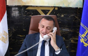المحافظ يهنئ الطلاب الناجحين