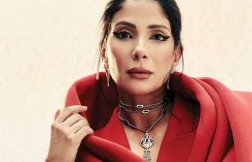  الفنانة منى زكي