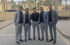 فريق العمل 