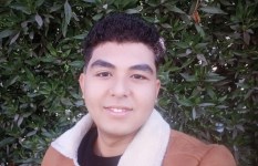 الطالب يوسف نبيل، بجامعة الدول العربية  فرع مصر