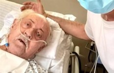 عبد العزيز مخيون