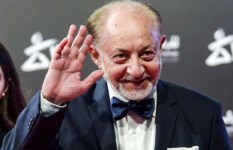 عبد العزيز مخيون