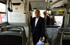 جولة رئيس الوزراء بهيئة النقل العام بالقاهرة