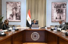 اجتماع مراجعة الموقف التنفيذي للمشروعات التنموية بالجيزة