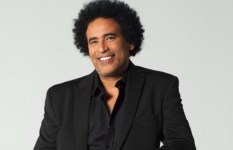 مصطفي شوقي 