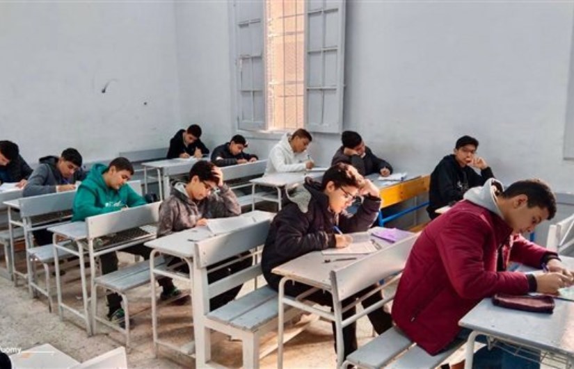 طلاب الثانوية العامة 