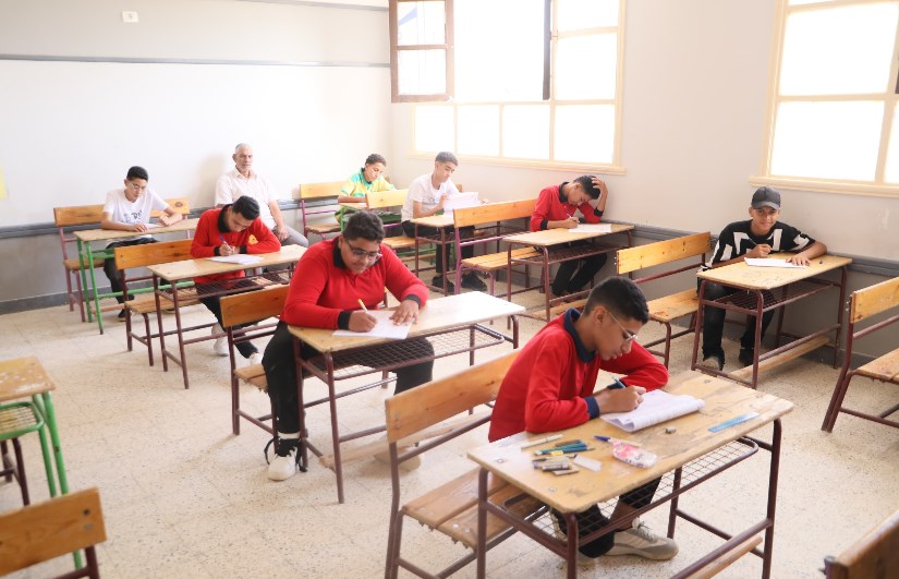 امتحانات الصف الأول الثانوي 