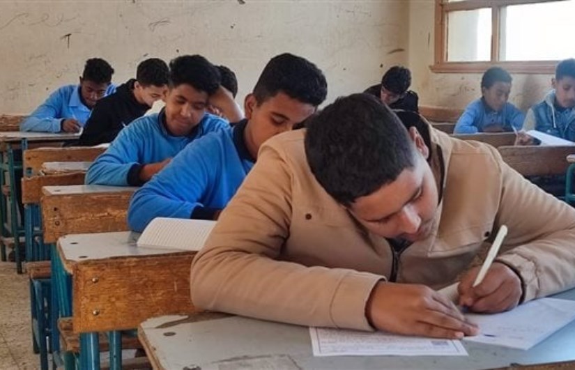 امتحانات الشهادة الإعدادية 