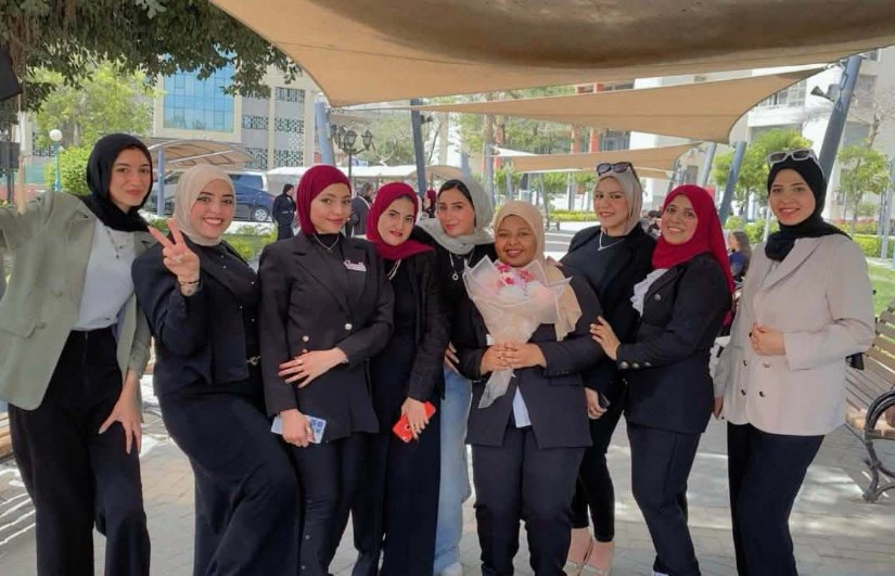 طالبات علم النفس بجامعة عين شمس 