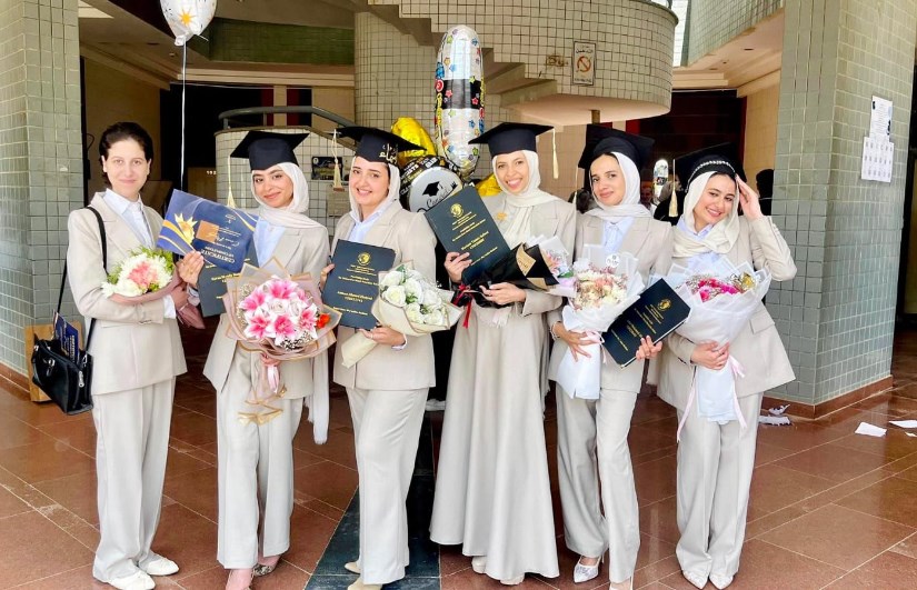 طالبات المعهد التكنولوجي بالعاشر من رمضان 