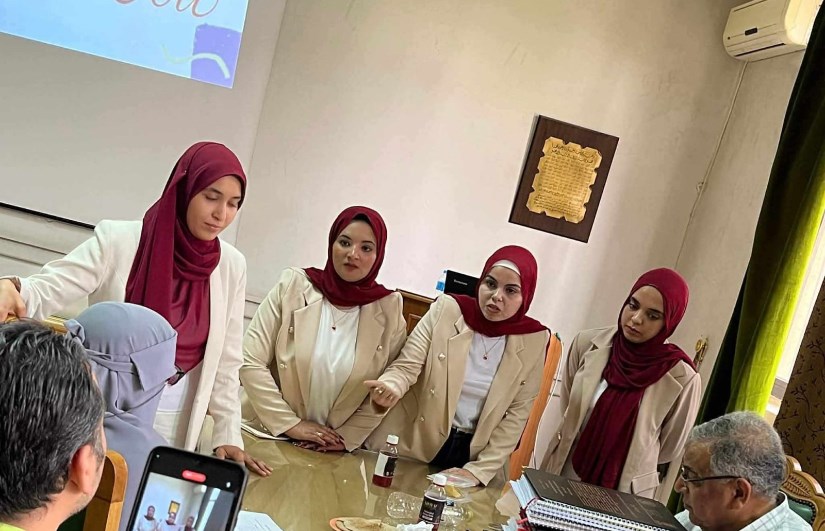 فريق العمل 