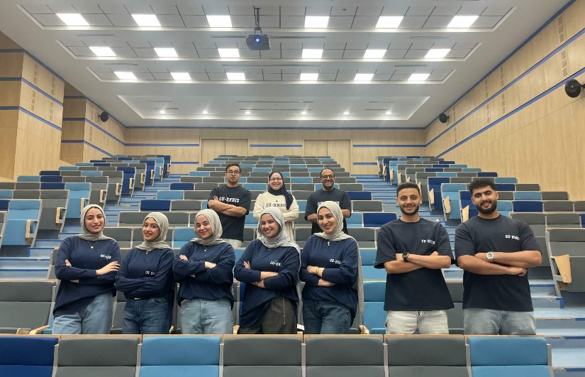 فريق العمل 