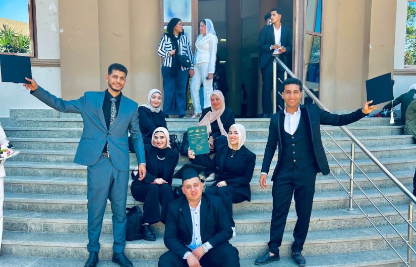 فريق العمل