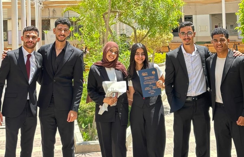 فريق العمل 