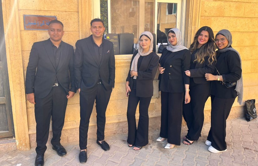 فريق العمل 