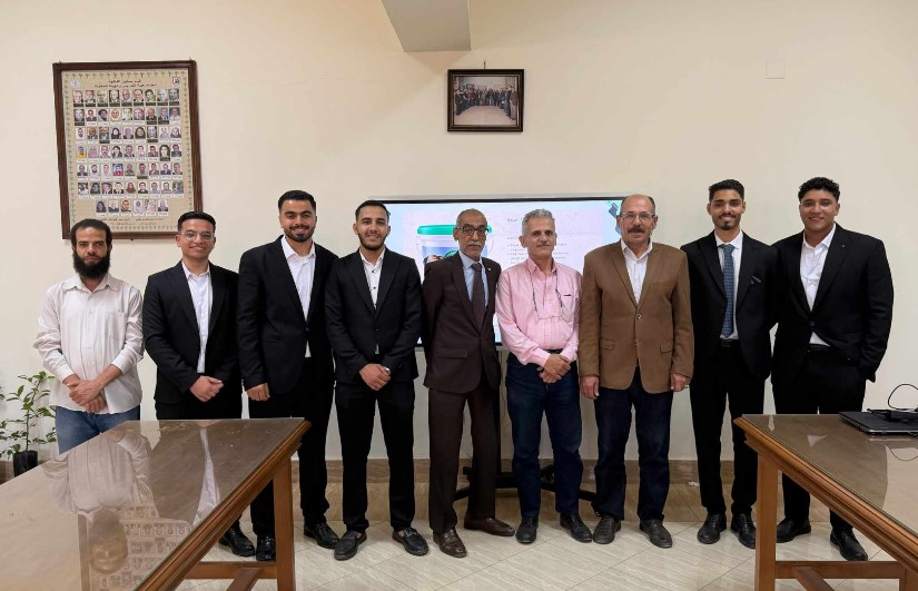 طلاب قسم بساتين الفاكهة بكلية الزراعة بجامعة القاهرة