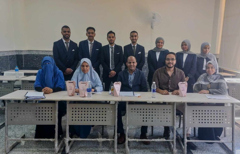 طلاب جامعة قنا
