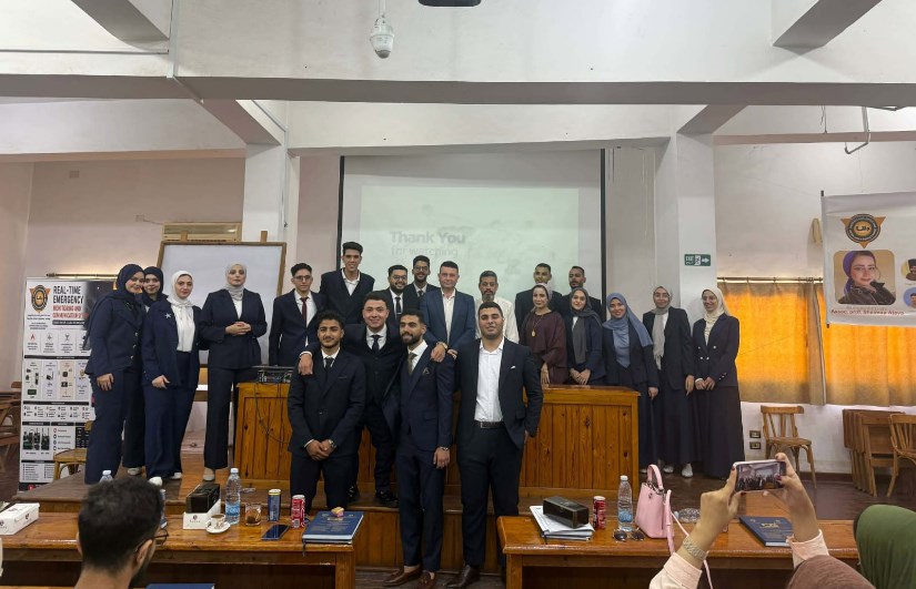 طلاب هندسة الاتصالات بالمنصورة