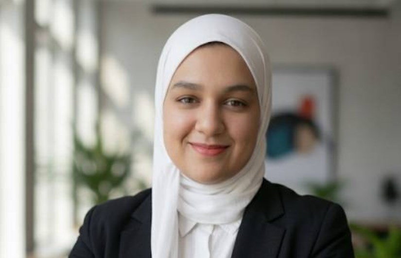 الطالبة منة الله محسن
