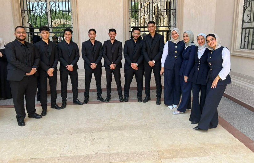 طلاب السنة النهائية بقسم علوم الحاسب في معهد القاهرة العالي للهندسة وعلوم الحاسب والإدارة 