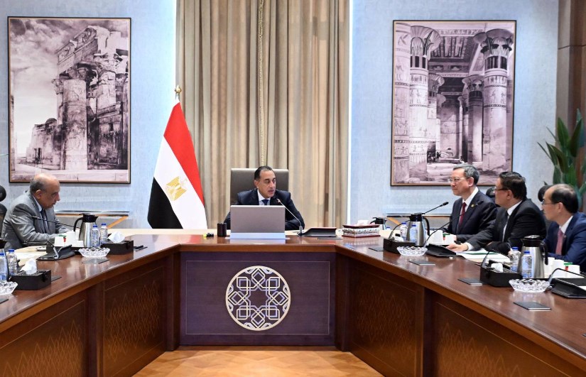 اجتماع رئيس الوزراء مع رئيس مجلس إدارة شركة الصين لهندسة الطاقة