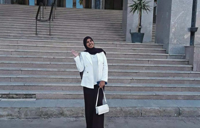 الطالبة رضوى مصطفى