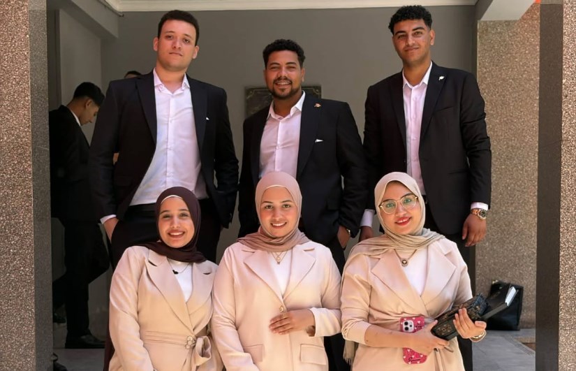فريق عمل المشروع
