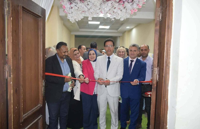 رئيس الجامعة يفتتح المشروع