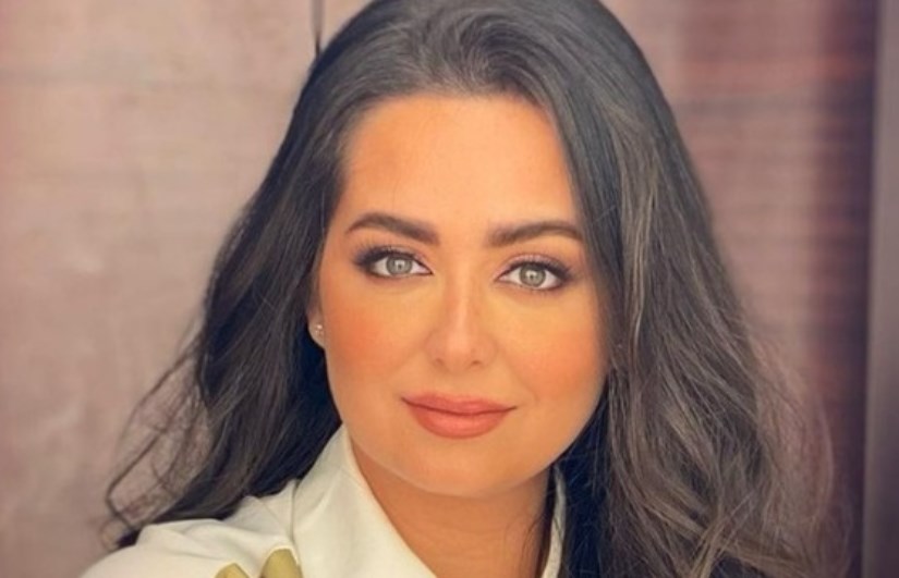 هبة مجدي 
