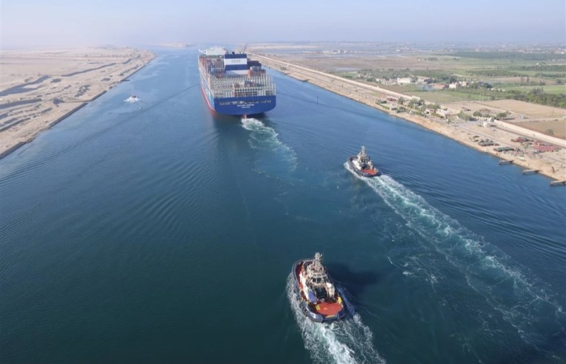 سفينة الحاويات العملاقة CMA CGM VENDOME