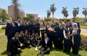 فريق العمل