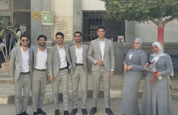 فريق العمل 