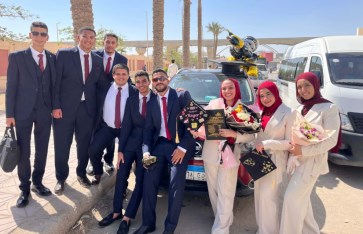 فريق العمل 